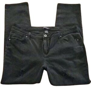 ASHLEY Stewart Black Distressed Skinny Jeans
